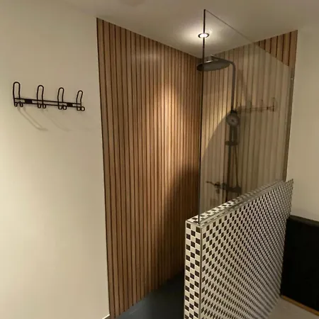 Moderne Im Herzen Von ザールブルク