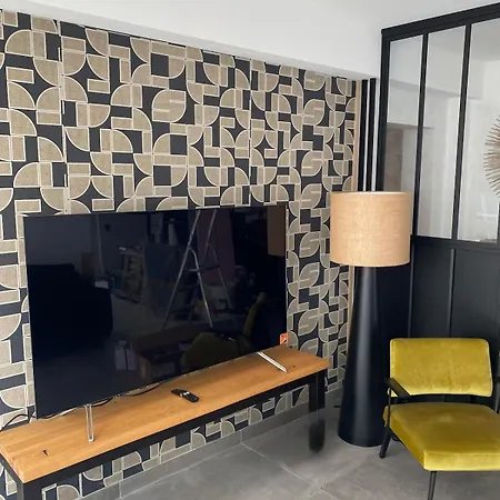 Moderne Im Herzen Von Saarburg