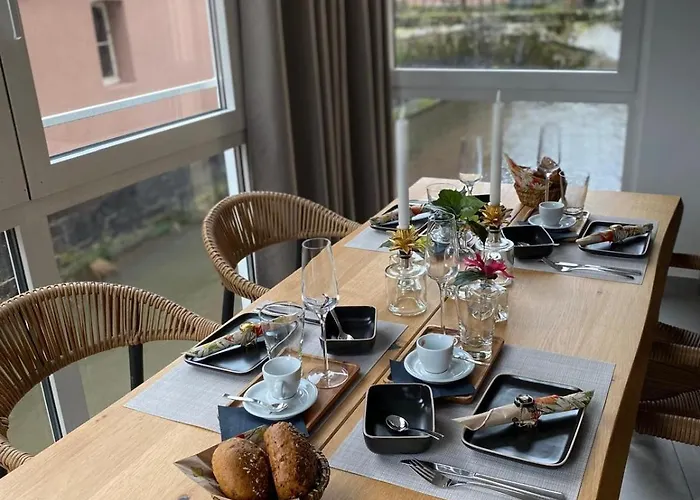 Moderne Im Herzen Von Saarburg